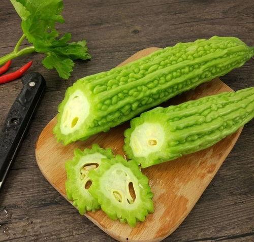 邱耀乐吃瓜
